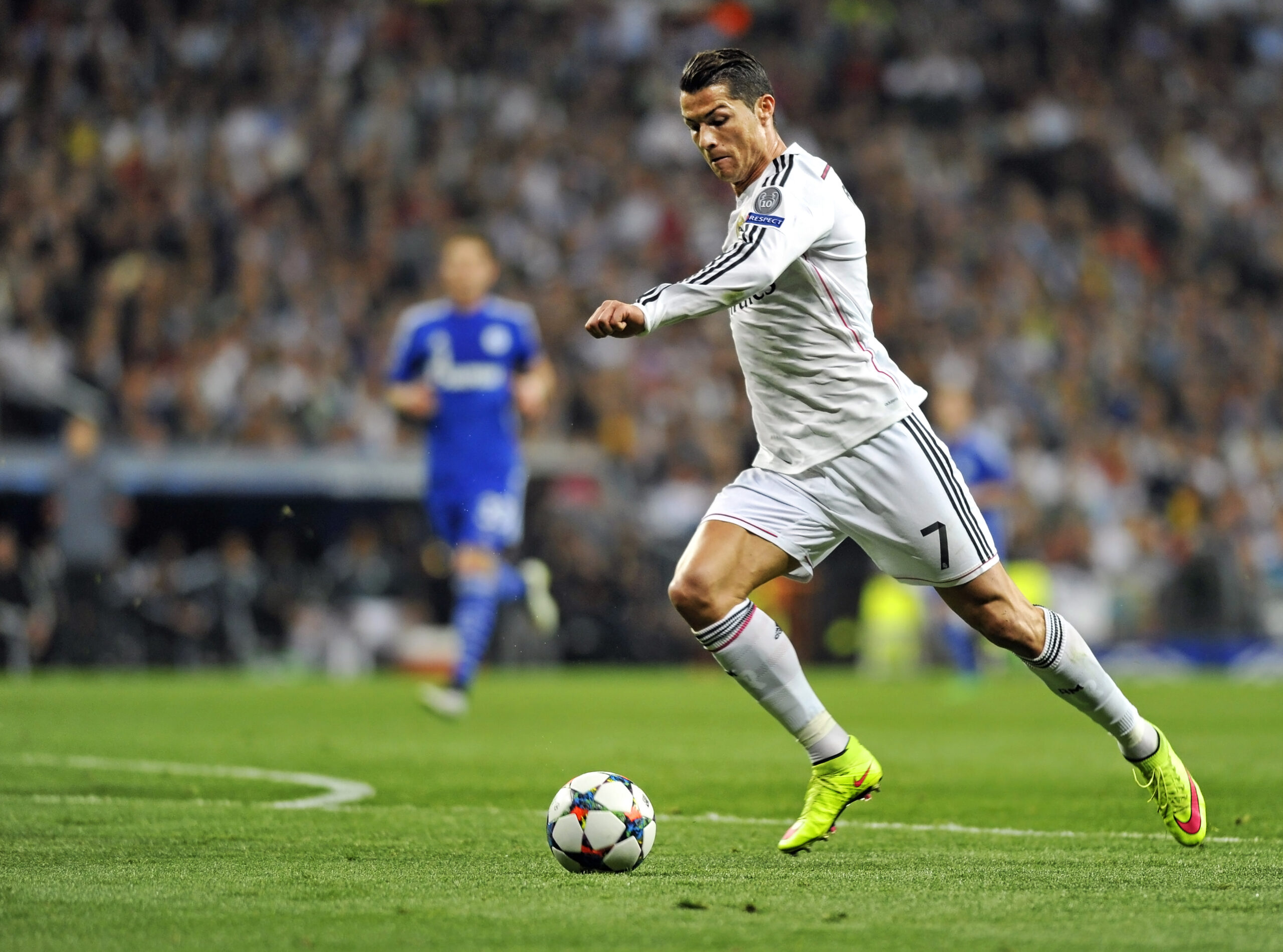 Cristiano Ronaldo dribbles