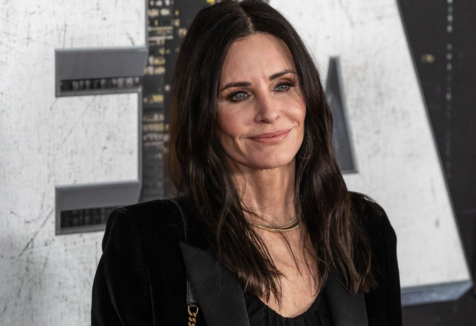 Courteney Cox Shines a Light on Menopause
